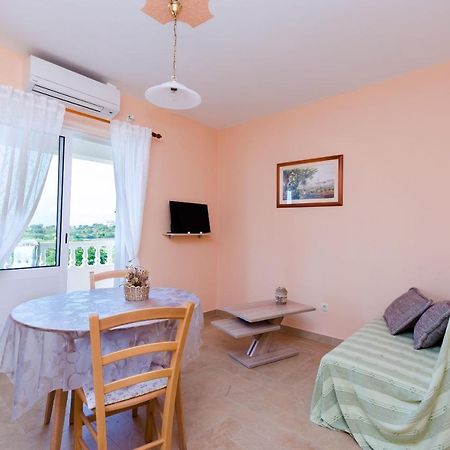 Apartments Marijana Banjol Ngoại thất bức ảnh